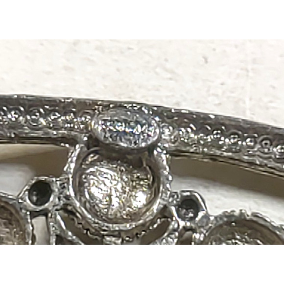 Goodies Circles Silver Tone Hair Barrette Tension Clip Roman Shield Design - Picture 7 of 9